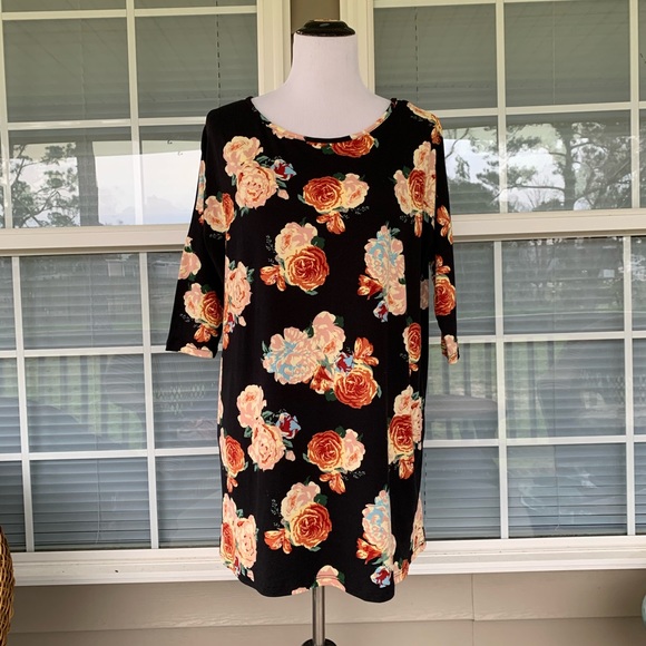 Reb & J Tops - Reb & J 220 Tunic. Size L